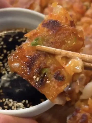 Kimchijeon (Kimchi Pancake)