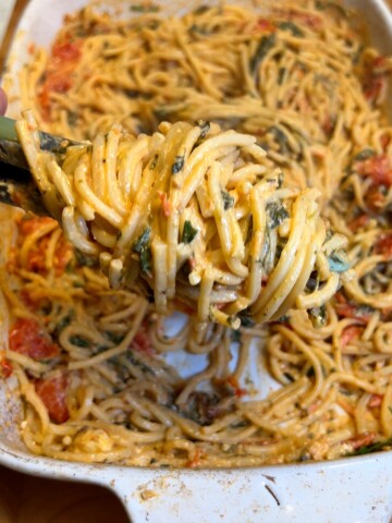 baked Tomato and Spinach Pasta