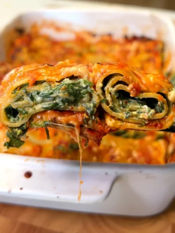 Vegan lasagna rolls