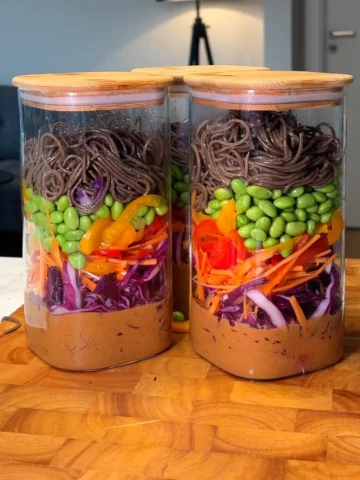 Thai Peanut Noodle Salad meal prep recipe thumbnail