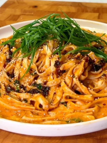 Spicy peanut noodles