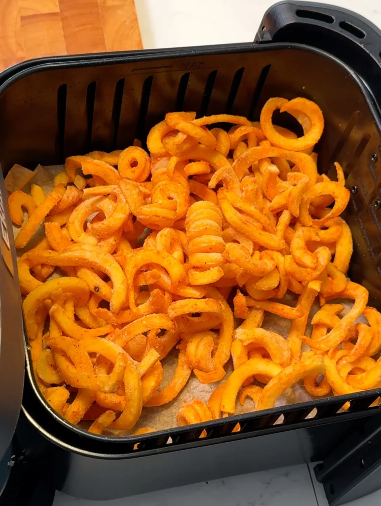 Airfried potato curls cooked