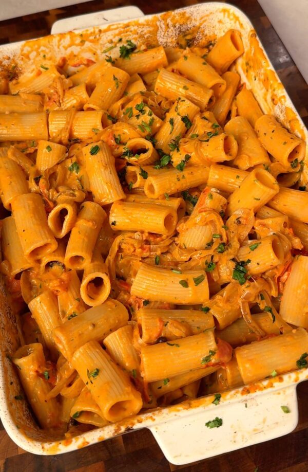 Creamy Roasted Onion and Tomato Pasta